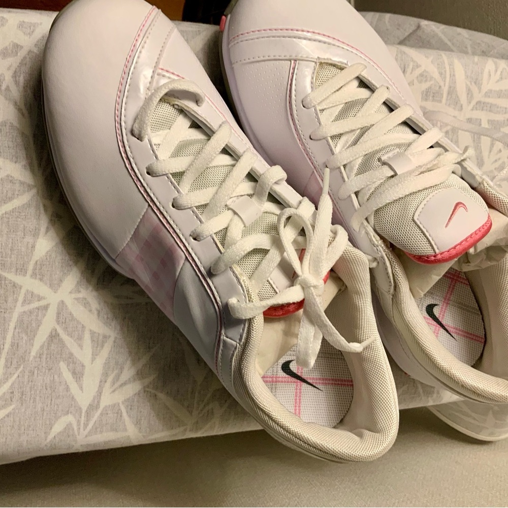 BRAND NEW - Nike Ace White/rose/Checkham womens golf shoes size 8.5!! - Picture 9 of 11